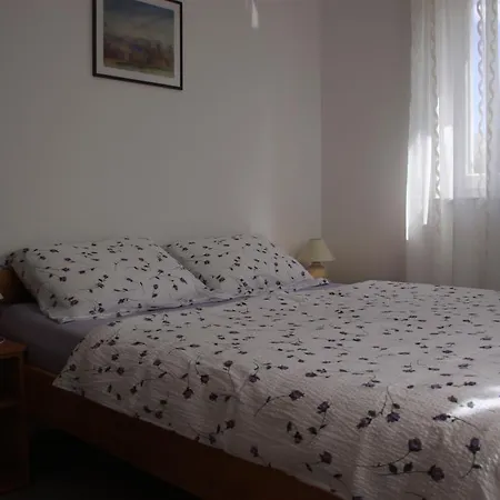 Mediterranean Oasis דירה *